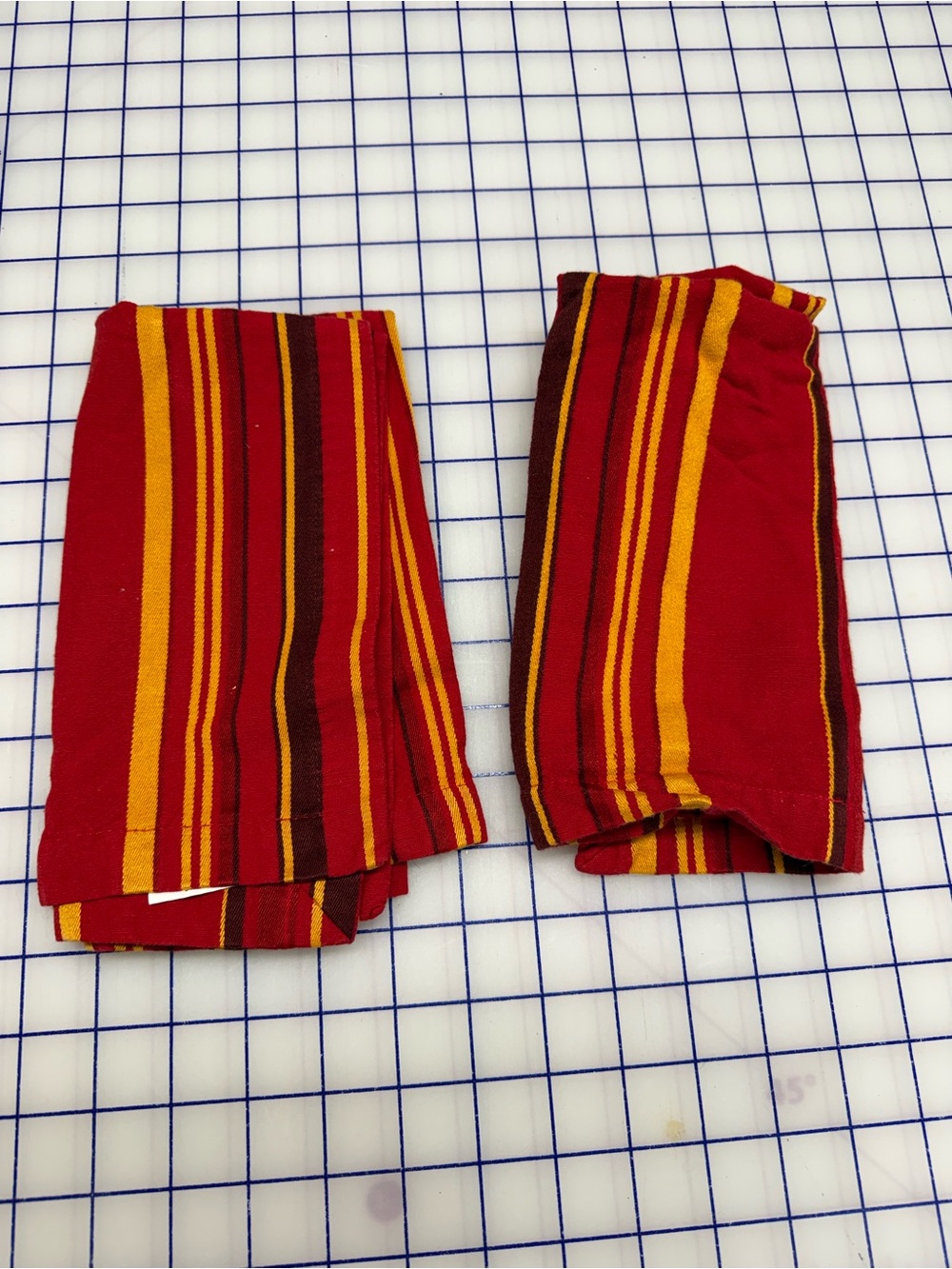 Sur La Table 2 lustrous striped Napkins red yellow